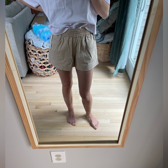 J. Crew - Cream Linen Blend Relaxed Scrunched Waist Shorts - Extra Small - EUC! - Picture 14 of 15